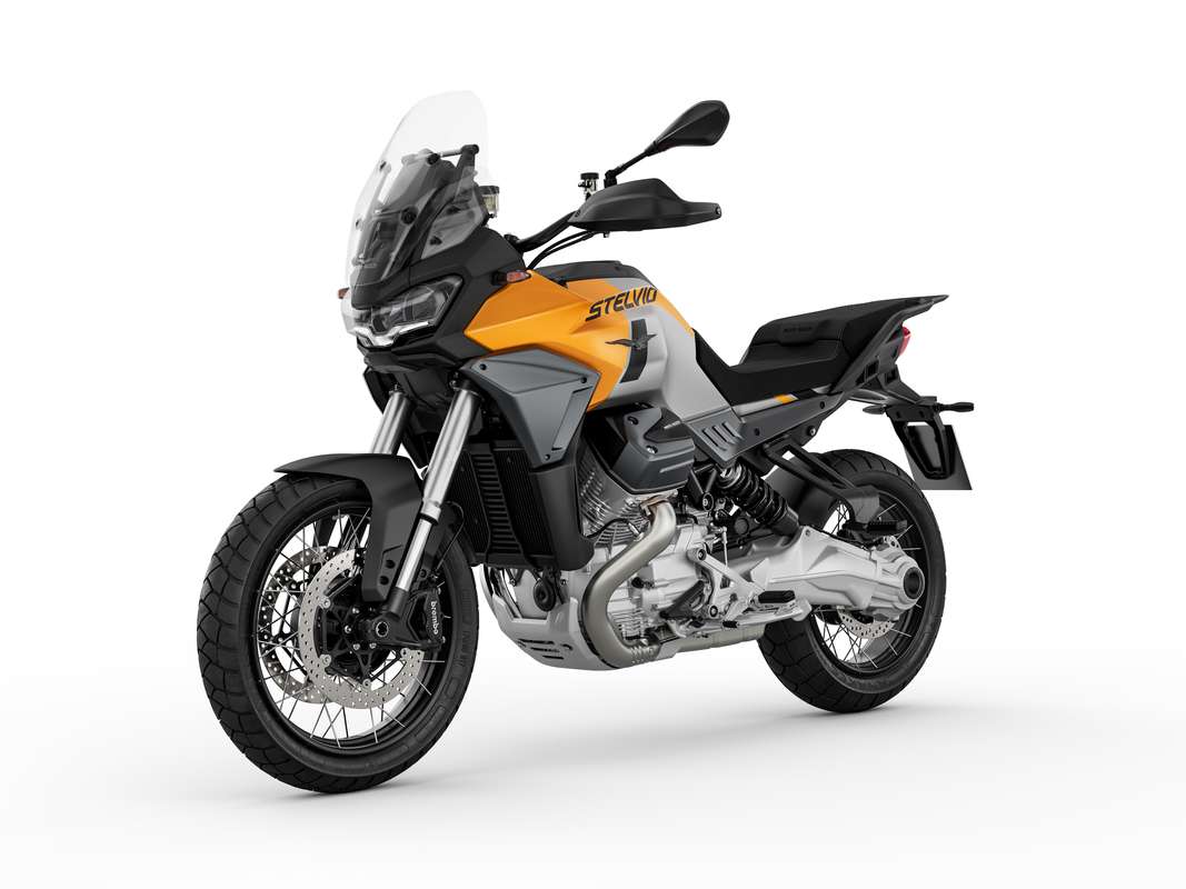 Moto-Guzzi_V100-Stelvio_Giallo-Savana_3-4-ant-sx-1067x800